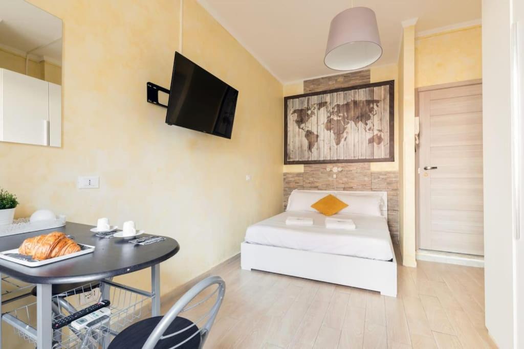 Private Suite In A Guest House With Private Bathroom N3 Ρώμη Εξωτερικό φωτογραφία
